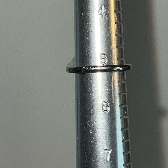 Chunky Rhinestone Ring Lot 2 5.25 And Stretch SilverTone Classic Bohemian Rocker - Picture 7 of 8